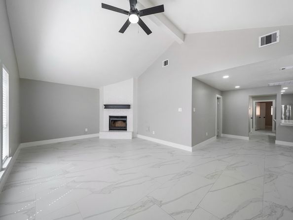 23 Summer Crest Circle, The Woodlands TX 77381