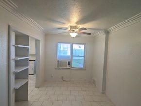 1920 Binz Street 6, Houston TX 77004