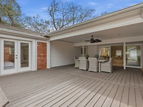 9323 Braes Bayou Drive, Houston TX 77074