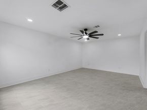 2231 Round Lake Dr, Houston TX 77077