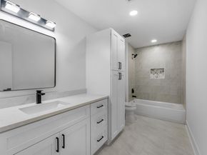 2231 Round Lake Dr, Houston TX 77077