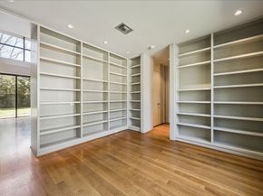 3635 Overbrook Lane, Houston TX 77027