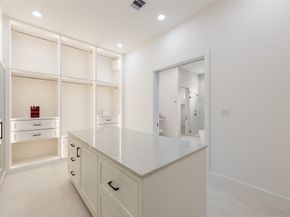 7006 Schiller Street, Houston TX 77055