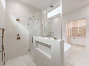 7006 Schiller Street, Houston TX 77055