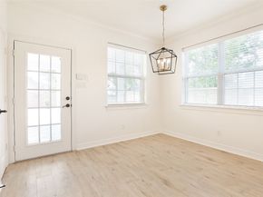 979 W 43rd Street, Houston TX 77018