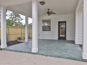 979 W 43rd Street, Houston TX 77018