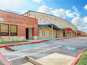 979 W 43rd Street, Houston TX 77018
