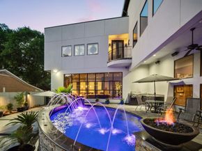 5311 Queensloch Drive, Houston TX 77096
