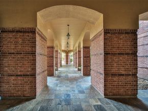 2815 Kings Crossing Drive 214, Kingwood TX 77345