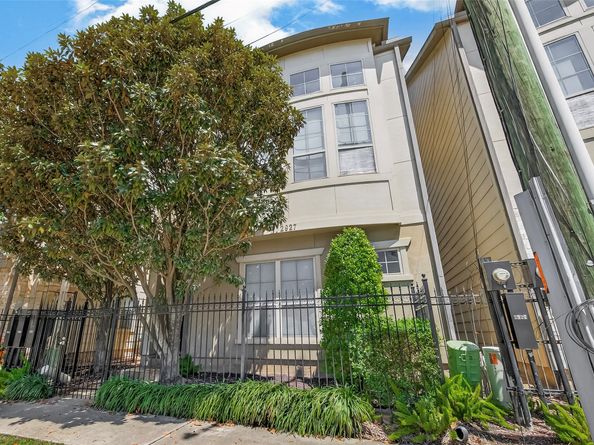 2927 Pease Street, Houston TX 77003