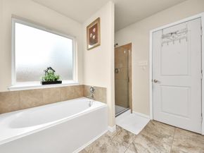 10207 Moonset Lane, Houston TX 77016
