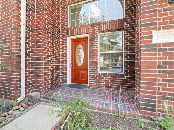 15111 Snow Hill Court, Sugar Land TX 77498