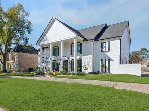 830 Silvergate Drive, Houston TX 77079