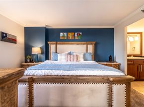 3525 Sage Road 1315, Houston TX 77056