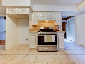 4914 Gammage Street, Houston TX 77021