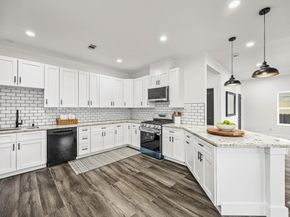 2111 Chapman Street, Houston TX 77009