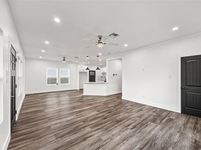 2111 Chapman Street, Houston TX 77009