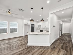 2111 Chapman Street, Houston TX 77009