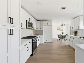 303 E Fair Harbor Lane, Houston TX 77079