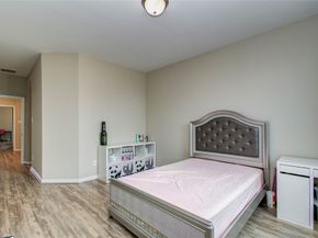 66 Zenith Lane, Sugar Land TX 77498