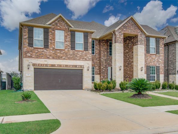 66 Zenith Lane, Sugar Land TX 77498