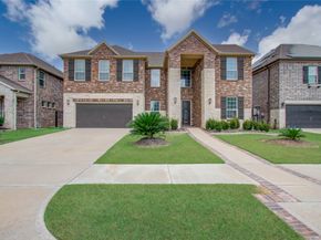 66 Zenith Lane, Sugar Land TX 77498