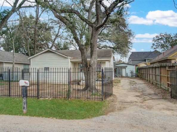 10038 Bamboo Road, Houston TX 77041