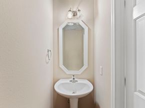 106 E Stedhill Loop, The Woodlands TX 77384