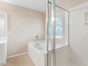 106 E Stedhill Loop, The Woodlands TX 77384