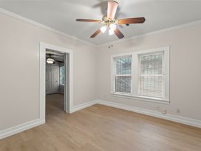 1302 Ryon Street, Houston TX 77009