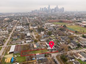 1302 Ryon Street, Houston TX 77009