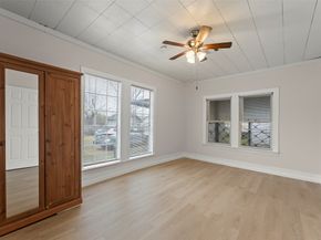 1302 Ryon Street, Houston TX 77009