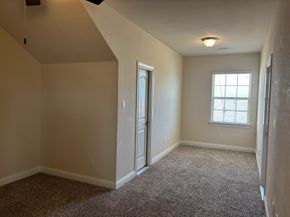 1119 Shepherd Oaks Drive, Houston TX 77018