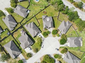 7 Maple Mill Court, Conroe TX 77301