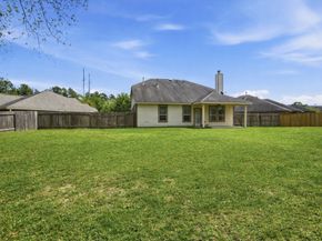 7 Maple Mill Court, Conroe TX 77301