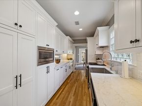 824 W Melwood Street, Houston TX 77009