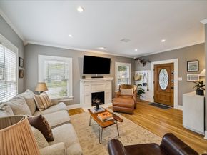 824 W Melwood Street, Houston TX 77009