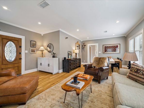 824 W Melwood Street, Houston TX 77009