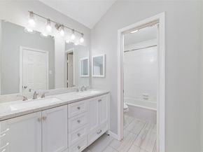 11439 Devencrest Drive, Houston TX 77066