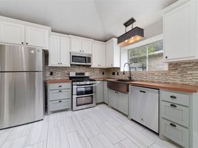 11439 Devencrest Drive, Houston TX 77066