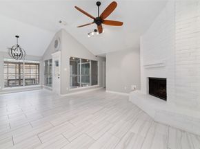 11439 Devencrest Drive, Houston TX 77066