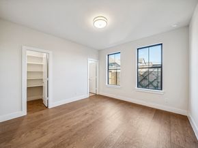 1708 Sedola Lane, Houston TX 77055
