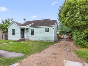 6942 Moss Rose Street, Houston TX 77087