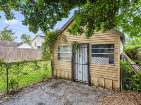6942 Moss Rose Street, Houston TX 77087
