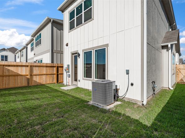 6503 Rena Street, Houston TX 77092