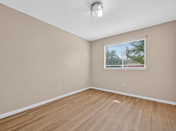 12114 Mckamy Drive, Houston TX 77067