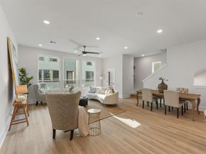 4709 Thornton Villas Lane, Houston TX 77018