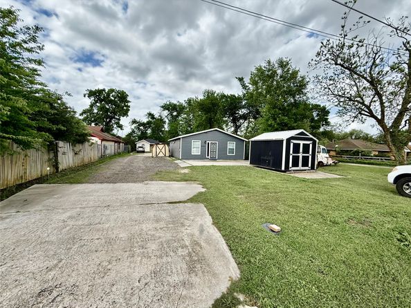 6123 Shirley Lane, Humble TX 77396