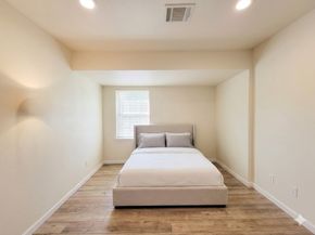 8130 Panay Drive, Houston TX 77033
