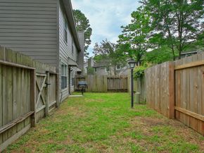 10 Jenny Wren Court, The Woodlands TX 77382
